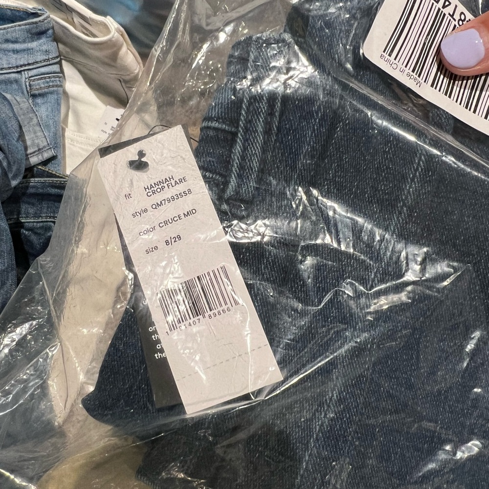 NWT Liverpool Jeans Hannah Cropped Flare Jean